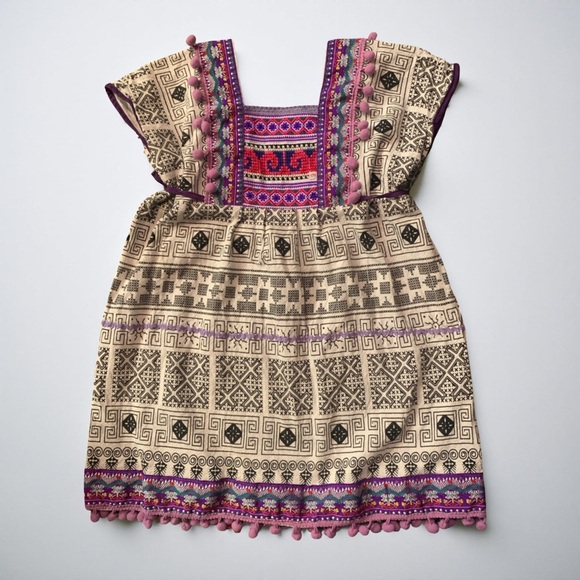 Other - Girl’s traditional Thai dress size 6 with embroidery